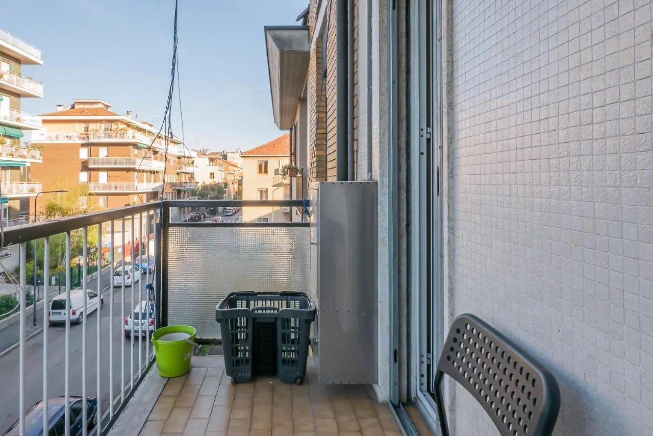 Cozy Apartment Treviso 31 Milano 0*,