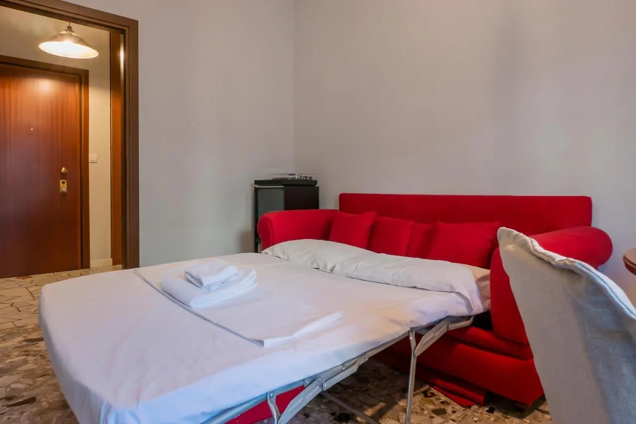 Cozy Apartment Treviso 31 Milan